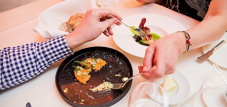 Samen een drie-gangen menu genieten in het restaurant Gabriels